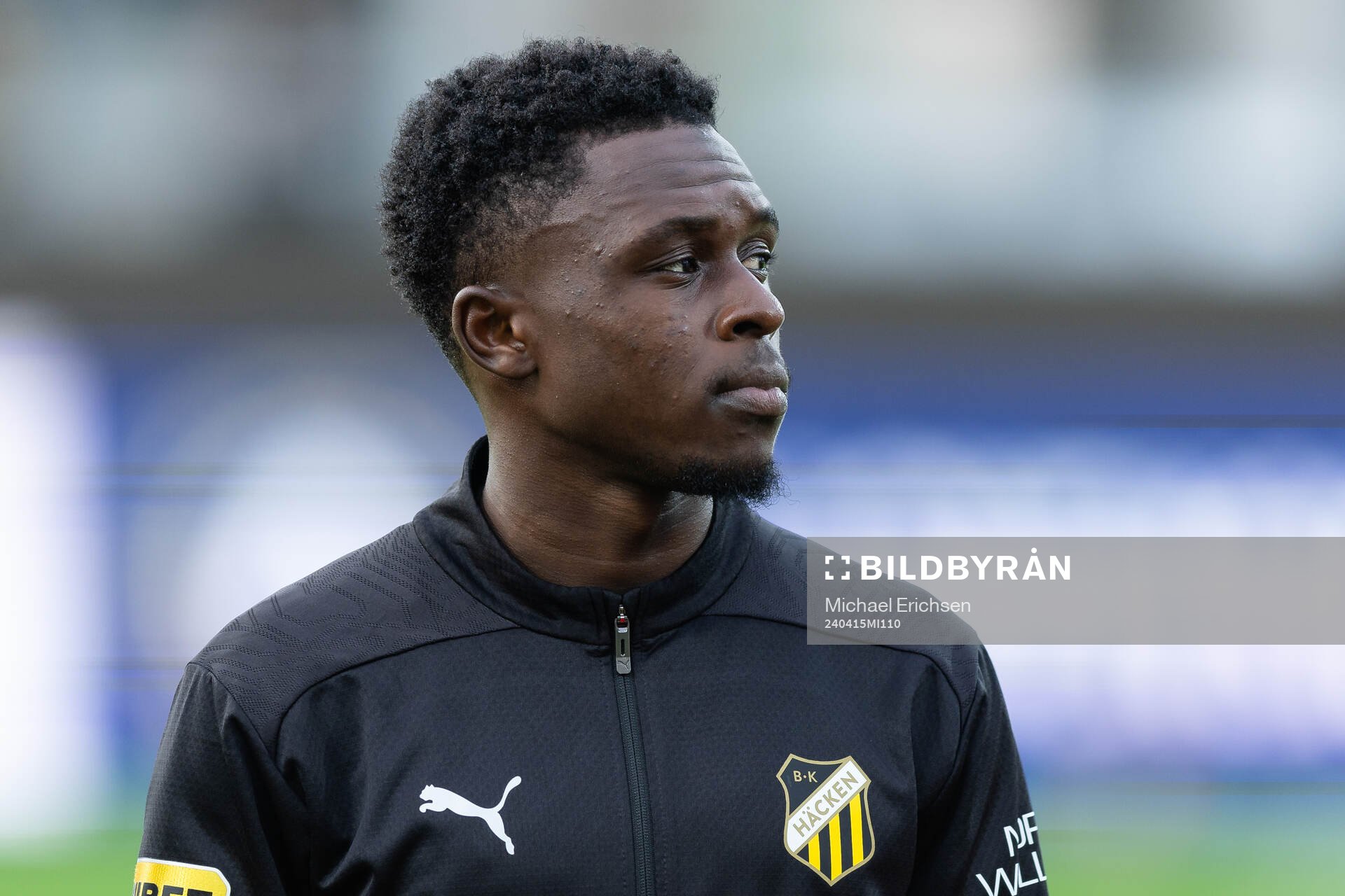 Häckens Zeidane Inoussa på line up innan fotbollsmatchen