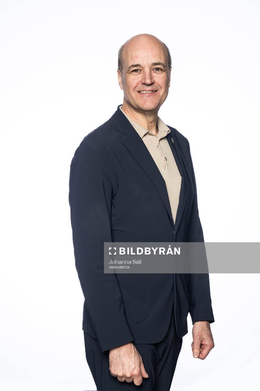 Fredrik Reinfeldt ordförande för Svenska fotbollförbundets styrelse poserar för ett porträtt den 16 april 2024 i Stockholm. 