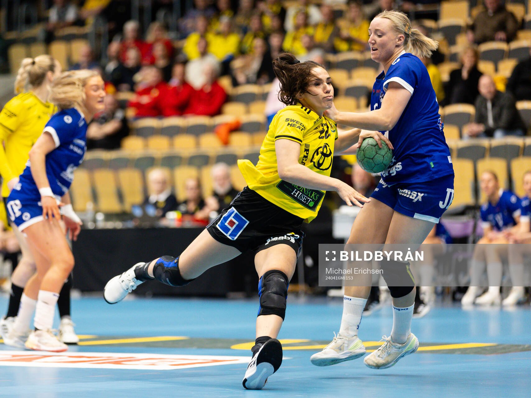 Sävehofs Carmen Martin och Hallbys Elin Johansson
