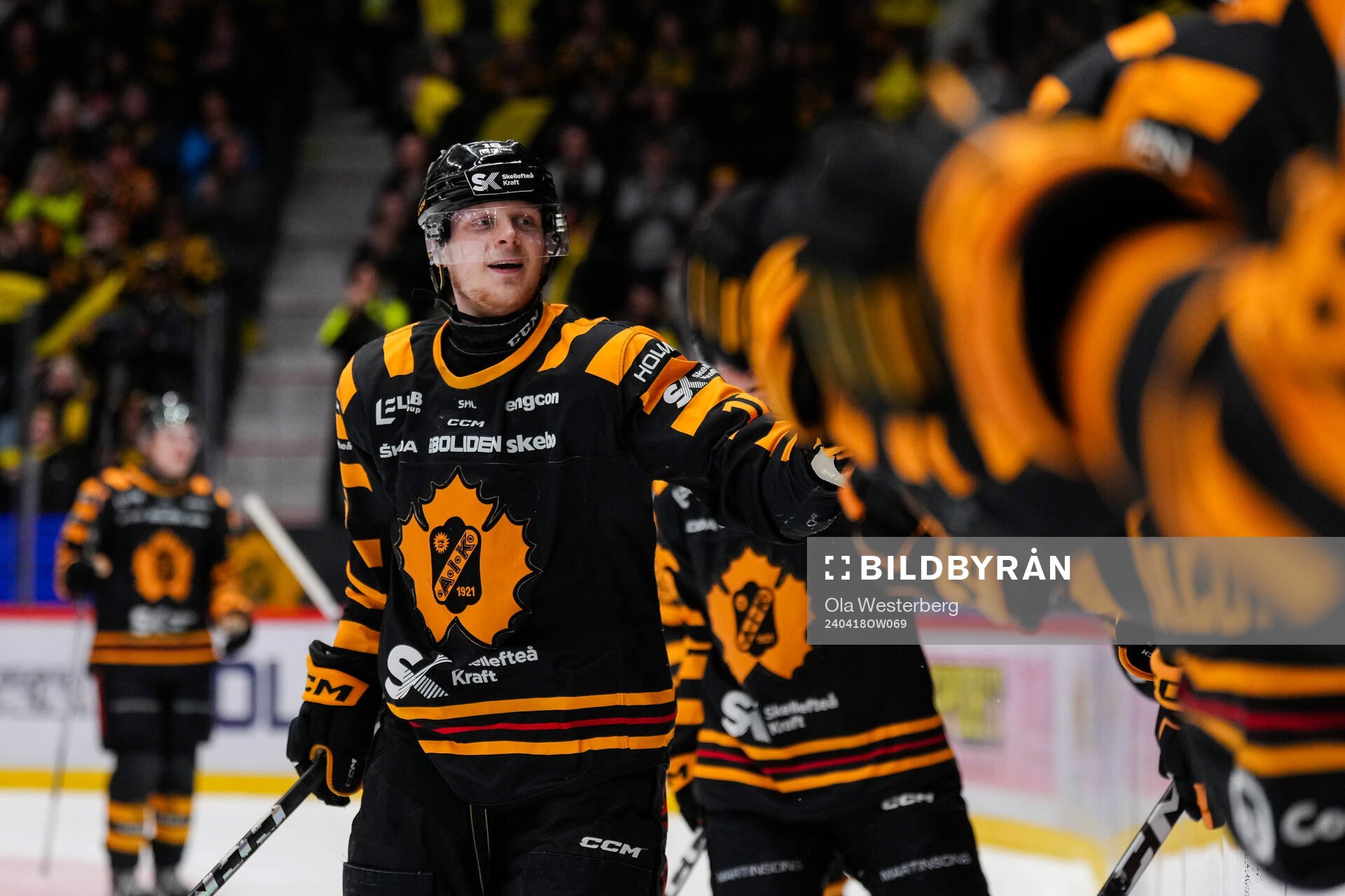 Skellefteås Linus Lindström jublar
