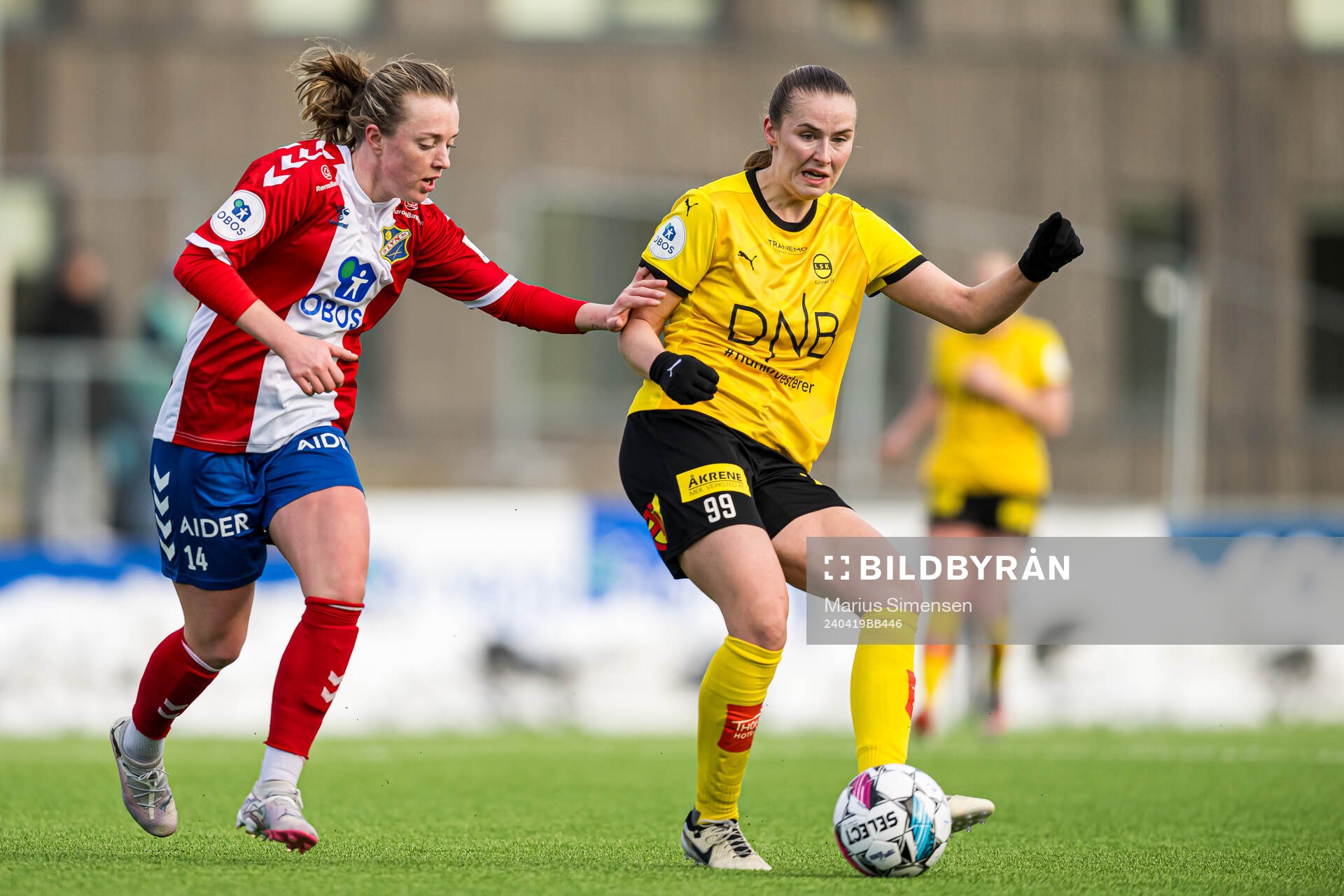 Cornelia Remme Fladberg of Lyn and Tonje Erikstein LSK