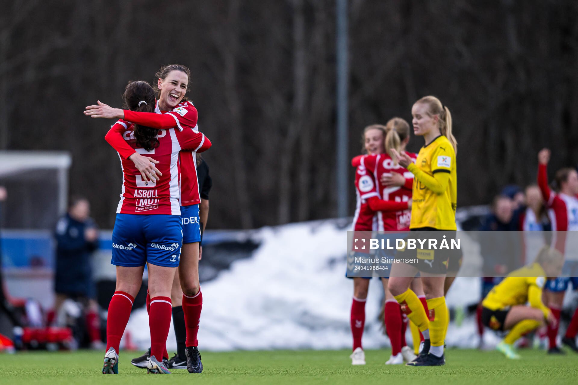 Trine Skjelstad Jensen of Lyn celebrates at the final