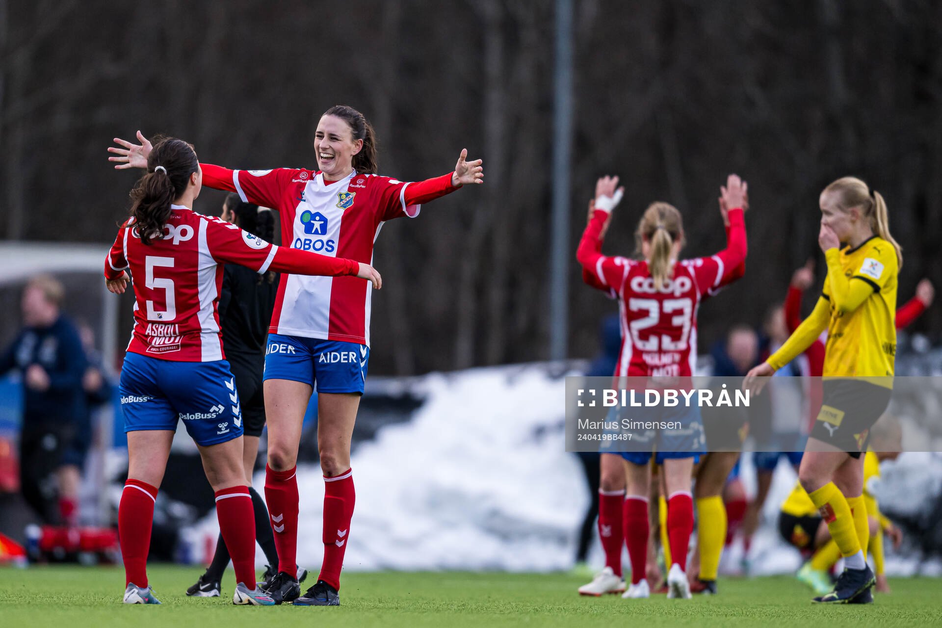 Trine Skjelstad Jensen of Lyn celebrates at the final