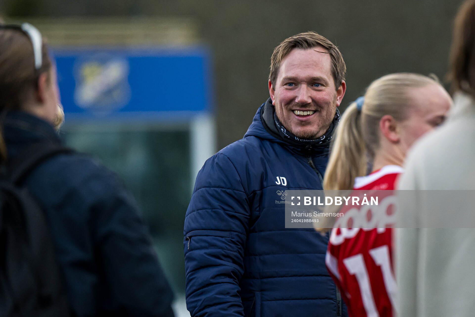 Joakim Dragsten, head coach of Lyn, celebrates after the Toppserien football match between Lyn and LSK Kvinner on April 19, 2024 in Oslo.