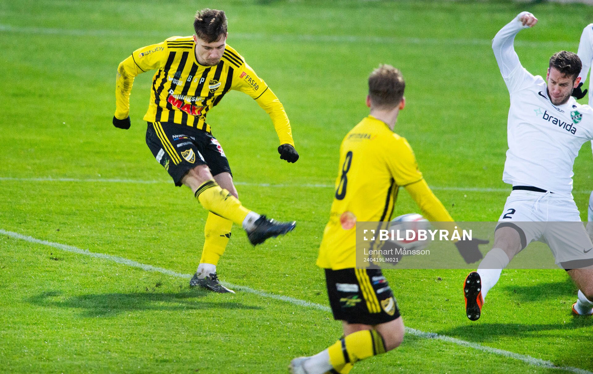 IFK Hässleholms Emil Vaughan i matchen i div. 2 mellan IFK