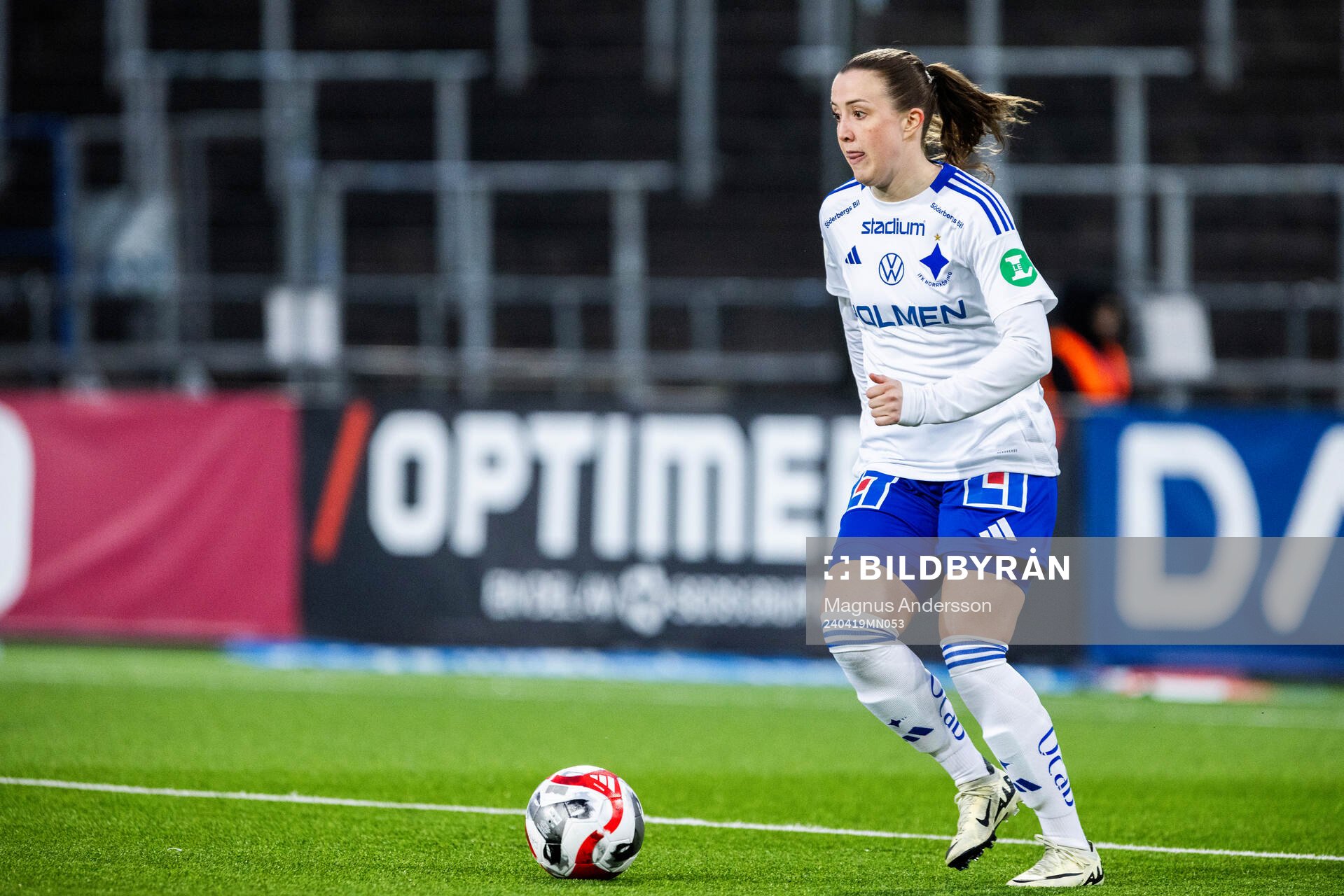 IFK Norrköpings Maja Regnås Valcic under fotbollsmatchen i Damallsvenskan mellan IFK Norrköping och Djurgården den 19 april 2024 i Norrköping.