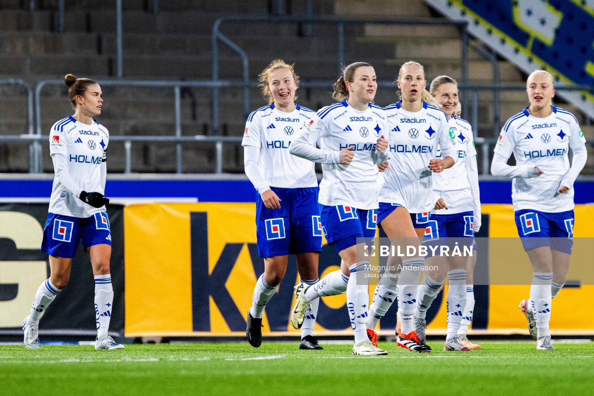IFK Norrköpings Sara Kanutte Fornes jublar med lagkamrater