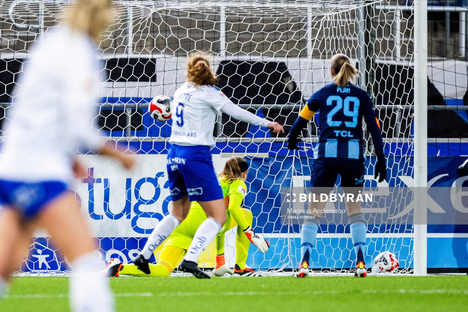 IFK Norrköpings Sara Kanutte Fornes jublar efter 2-1under fotbollsmatchen i Damallsvenskan mellan IFK Norrköping och Djurgården den 19 april 2024 i Norrköping.