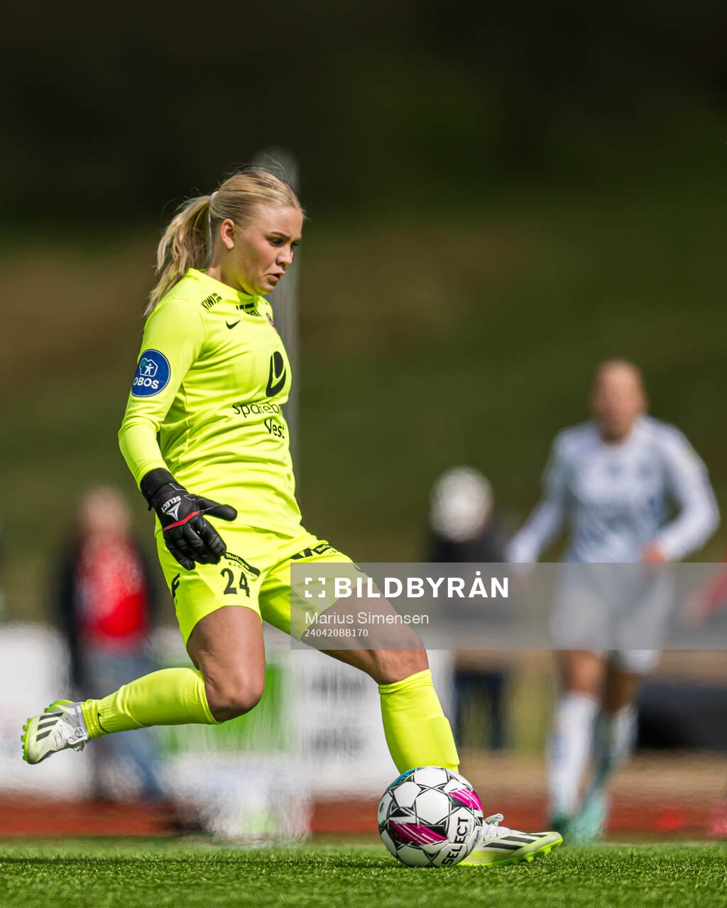 Hanne Larsen of Arna-Bjørnar
