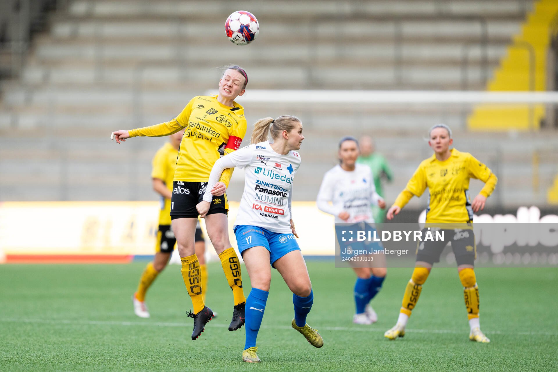 Elfsborgs Leann Nyström och Värnamos Amanda Persson