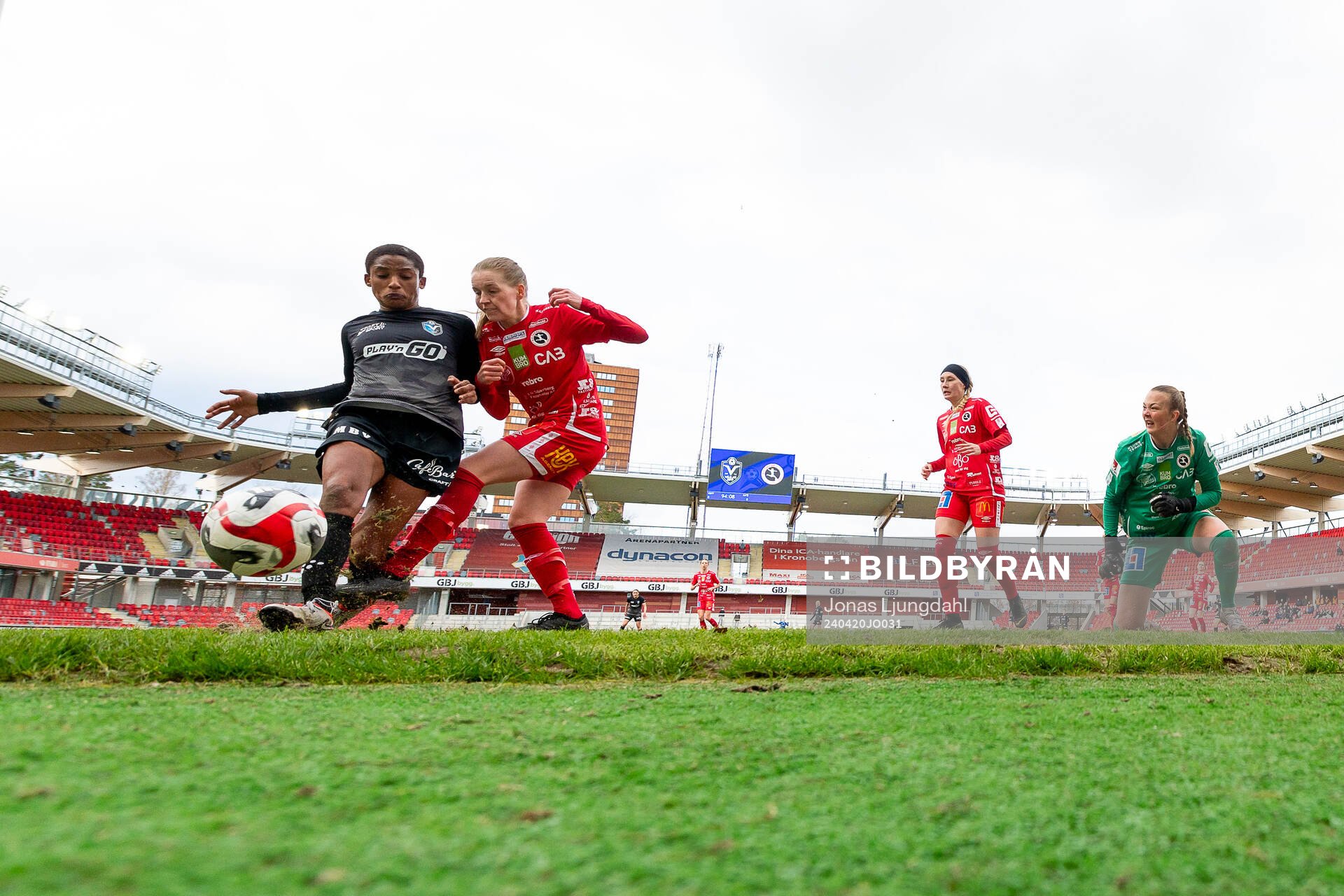 Växjö DFFs Eva Dessislava Dupuy gör mål 1-0