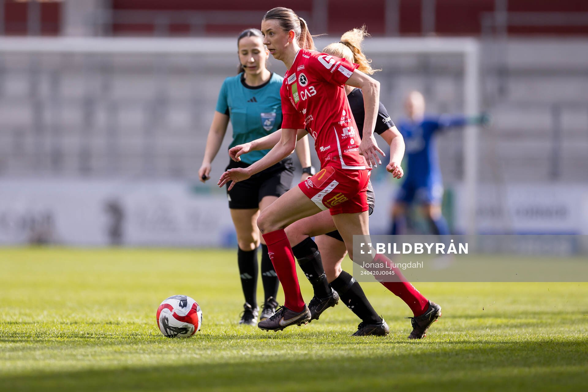 KIF Örebros Wilma Öhman under fotbollsmatchen i Damallsvenskan mellan Växjö DFF och KIF Örebro den 20 april 2024 i Växjö. 