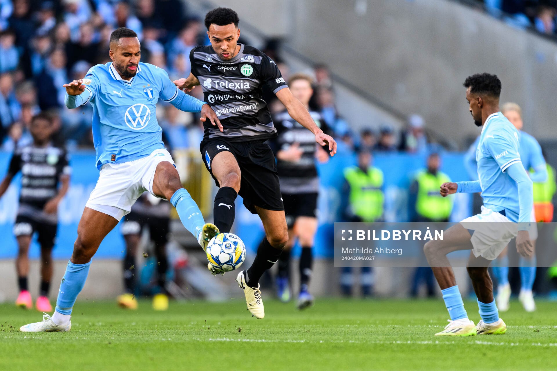 Malmö FFs Isaac Kiese Thelin och Västerås Alex Douglas