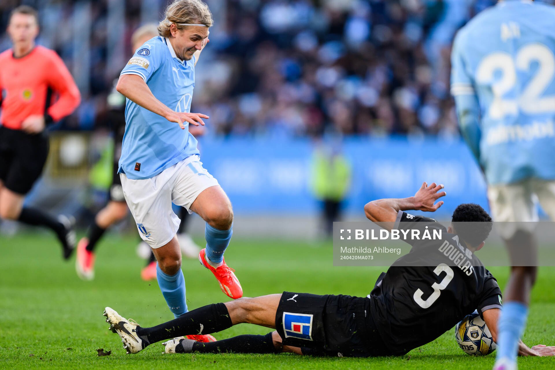 Malmö FFs Sebastian Nanasi och Västerås Alex Douglas