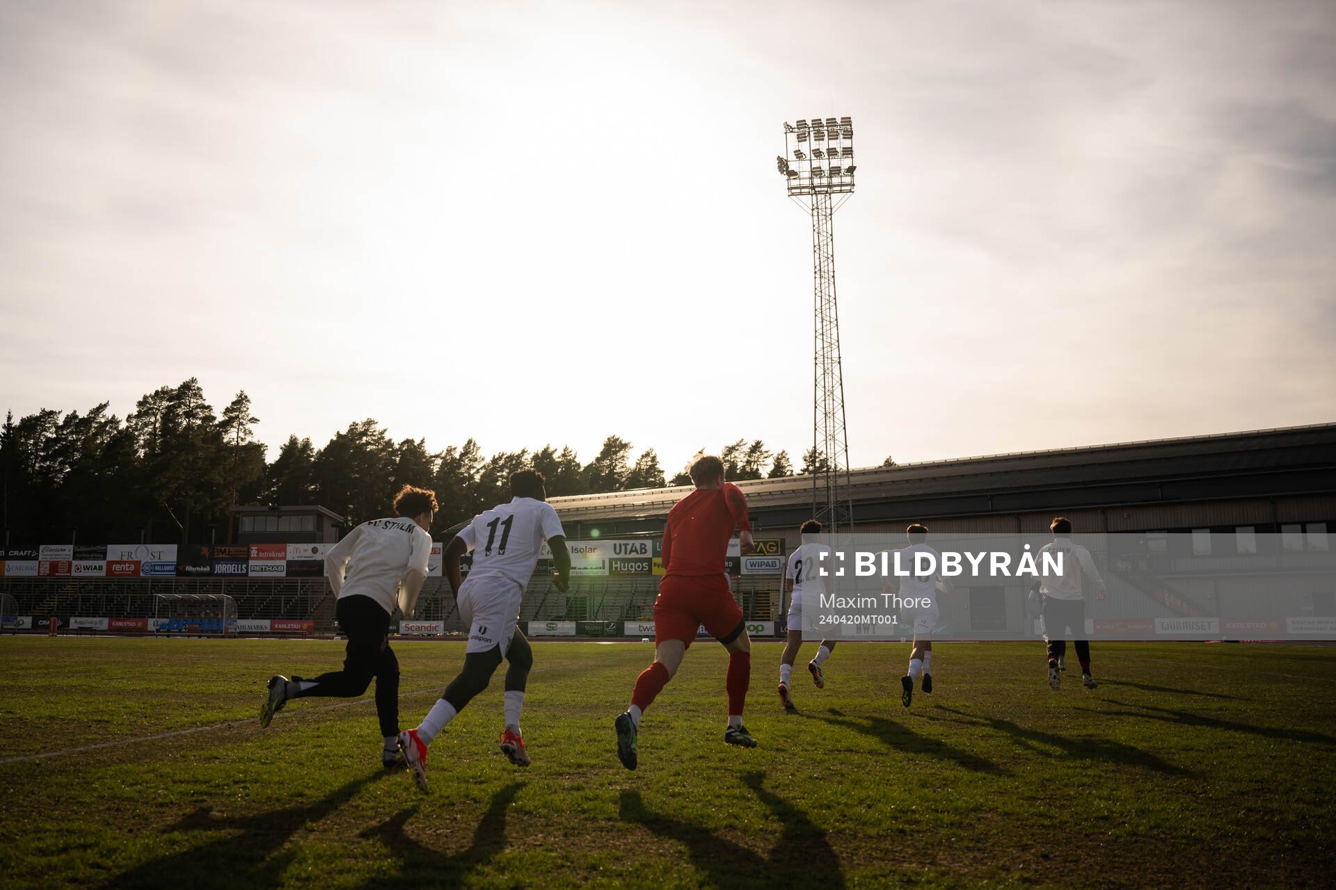 Spelarna joggar ner