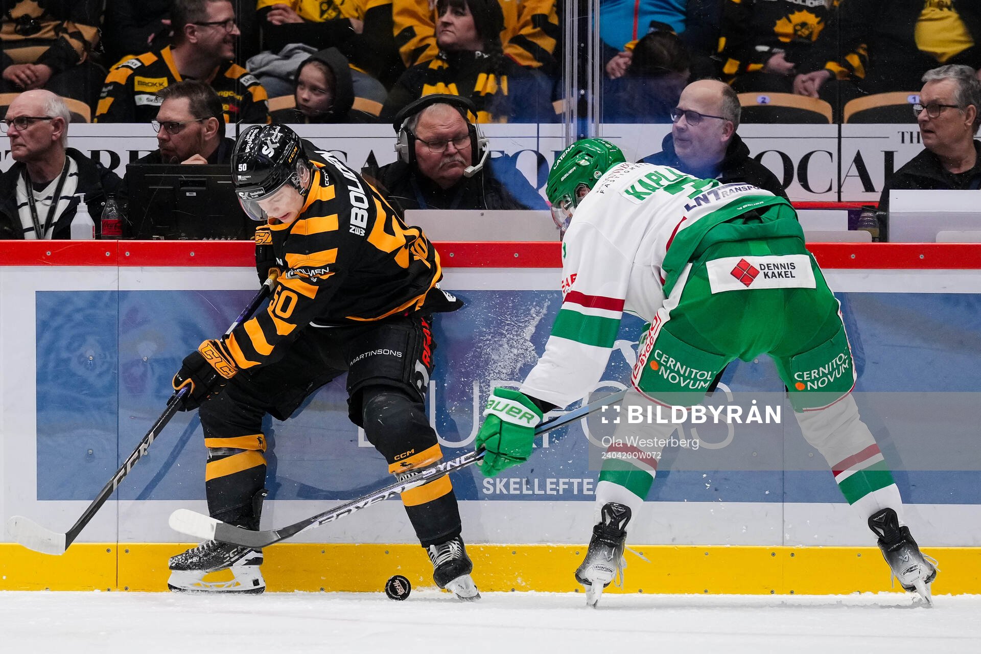 Skellefteås Oskar Vuollet och Rögles Michael Kapla