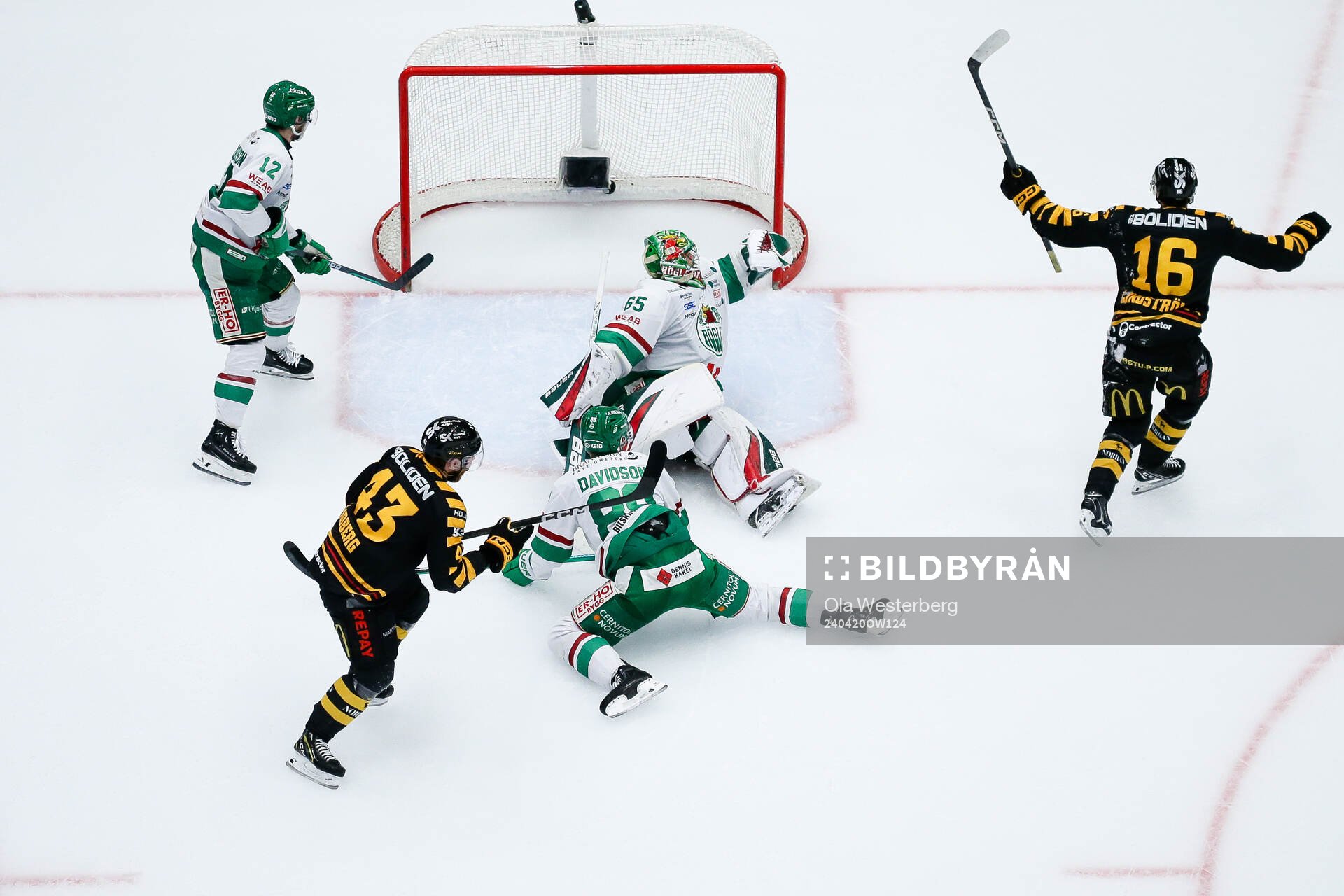 Skellefteås Linus Lindström gör mål
