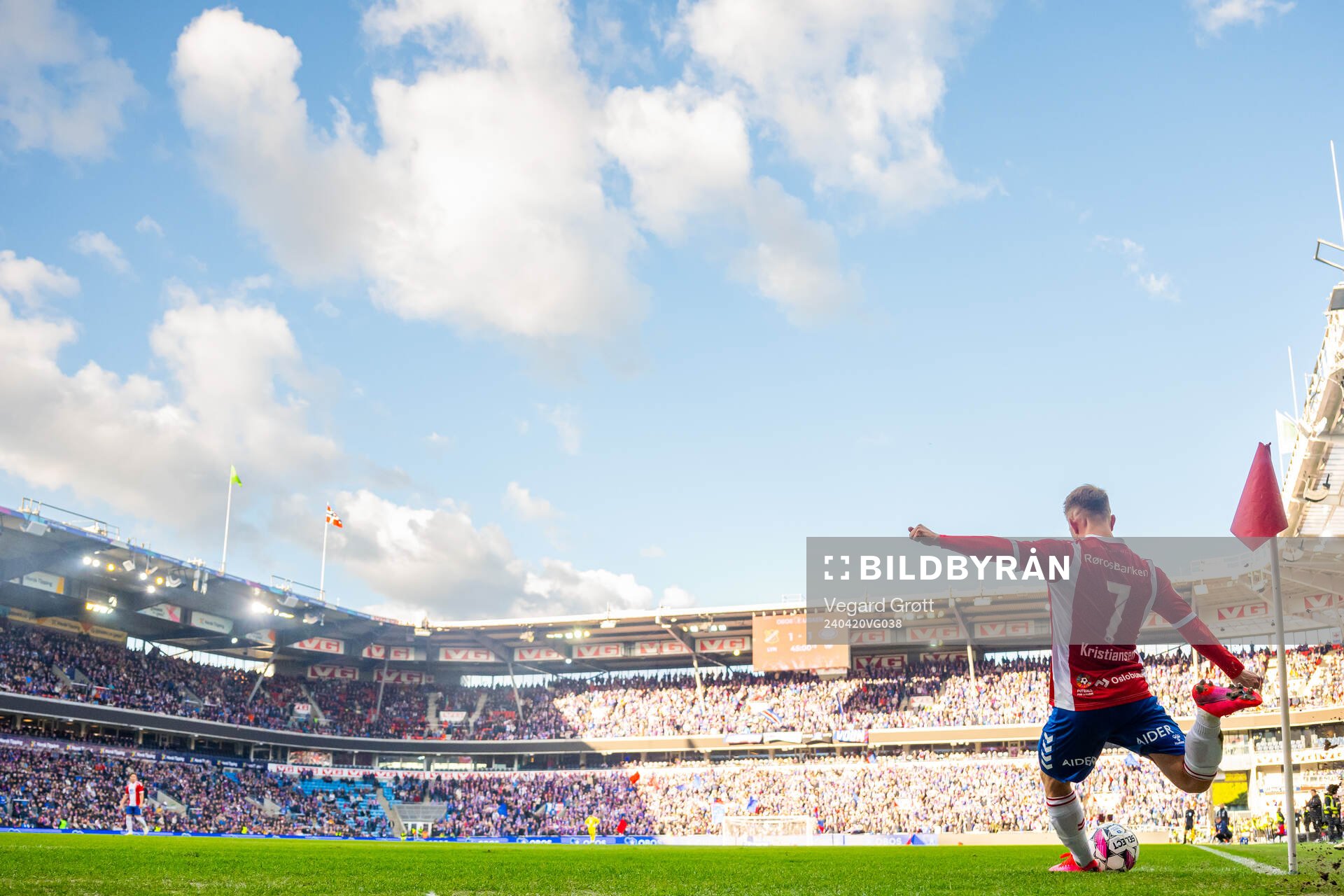 Henrik Kristiansen of Lyn takes a corner kick