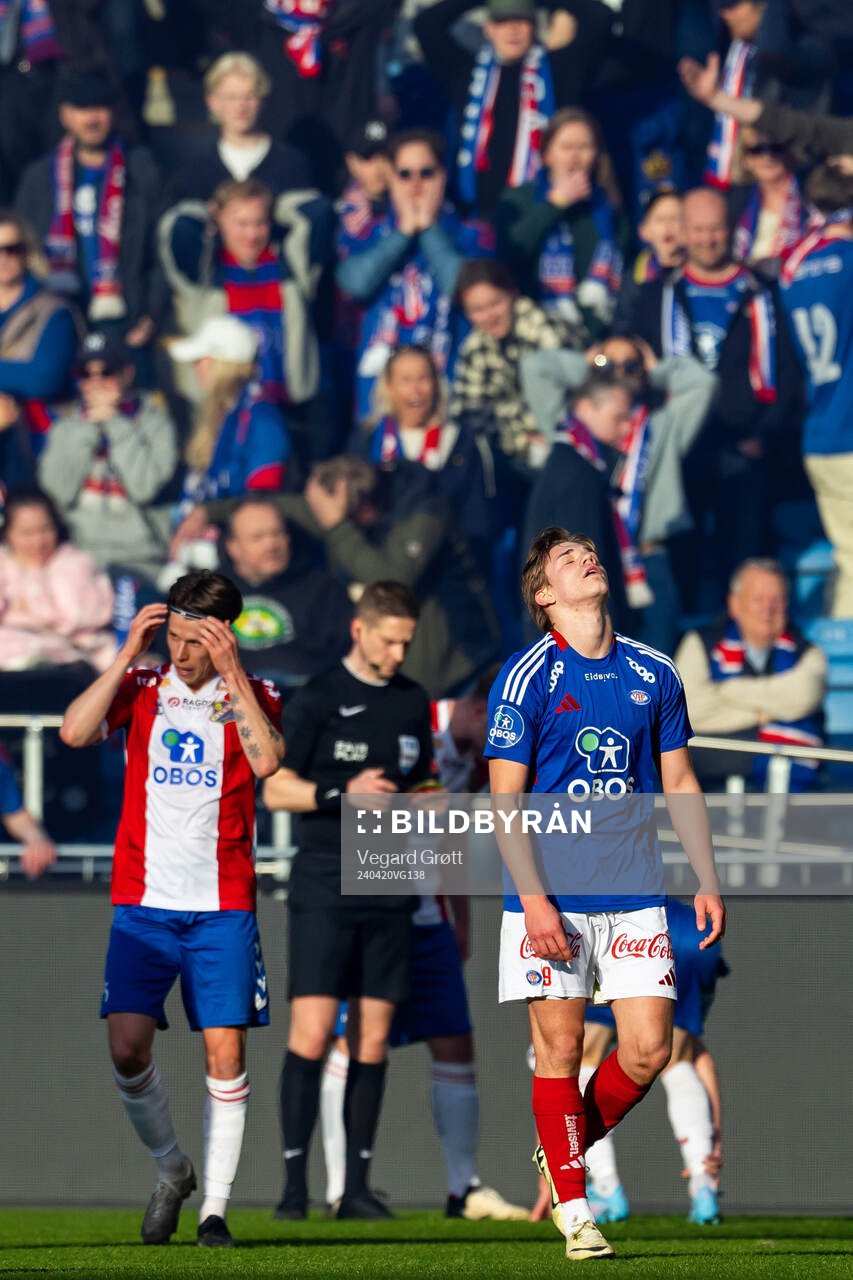 Mees Rijks of Vålerenga looks dejected