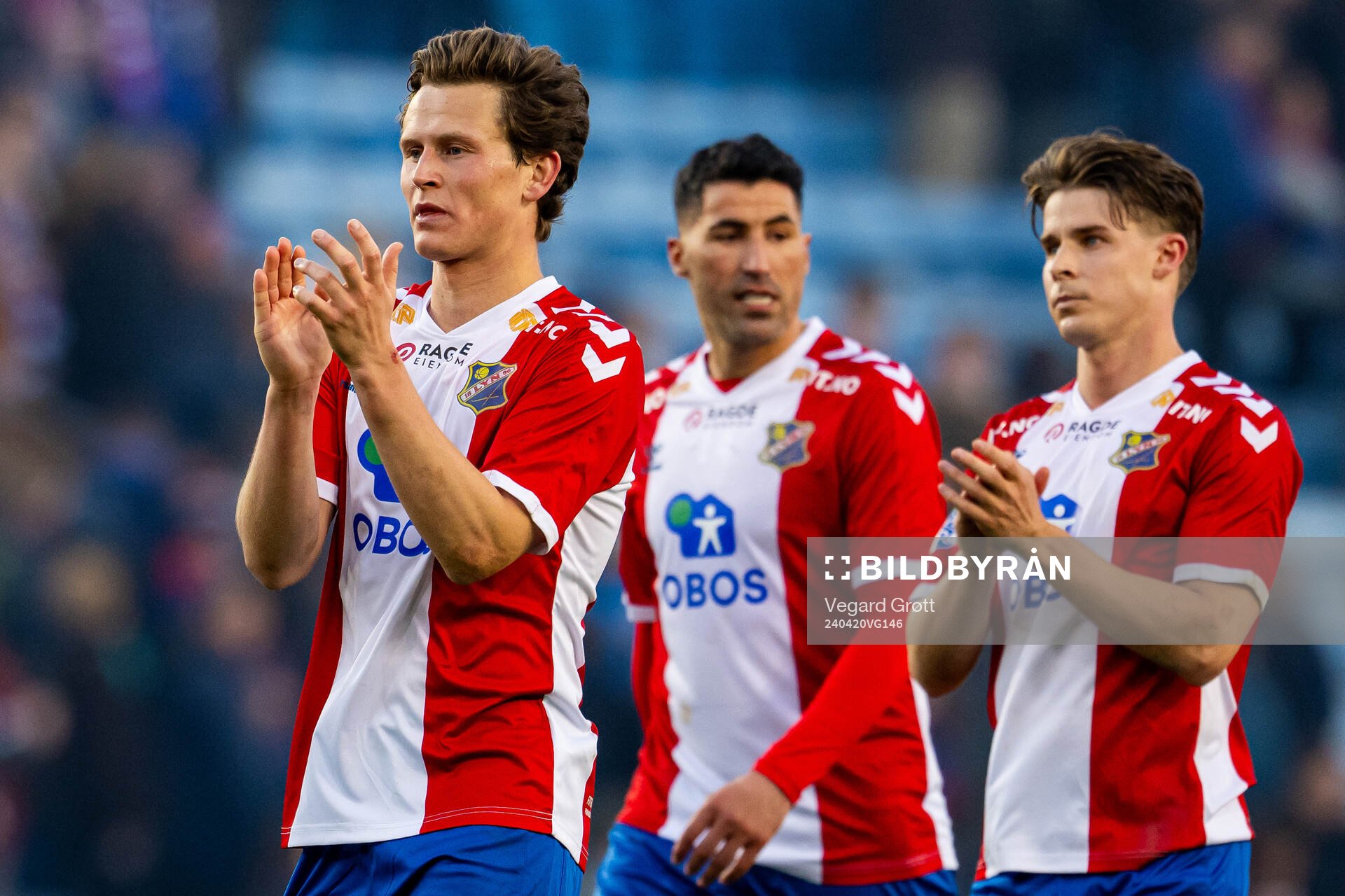 Anders Bjørntvedt Olsen and players of Lyn