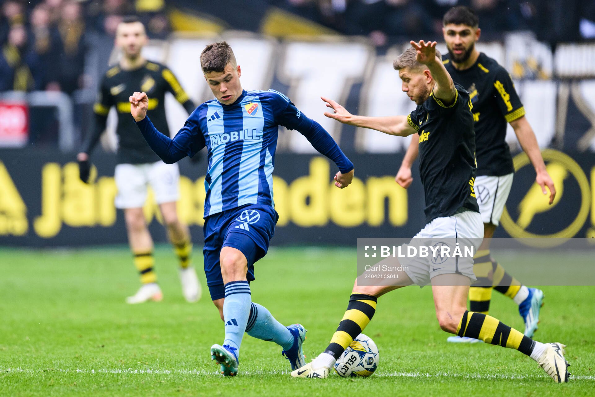 Djurgårdens Samuel Dahl och AIKs Anton Salétros