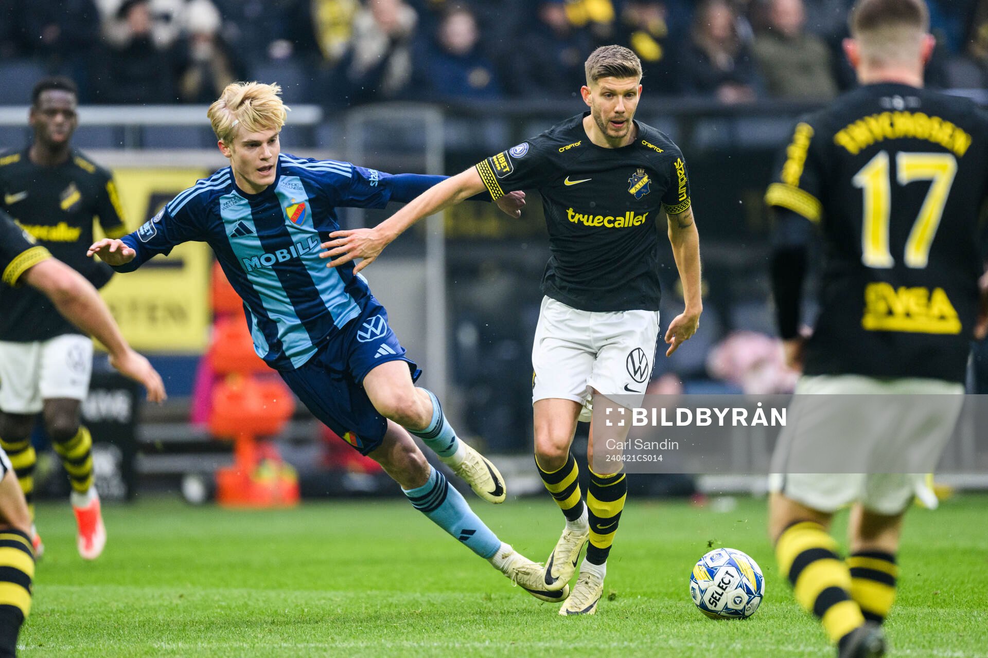 Djurgårdens Lucas Bergvall och AIKs Anton Salétros