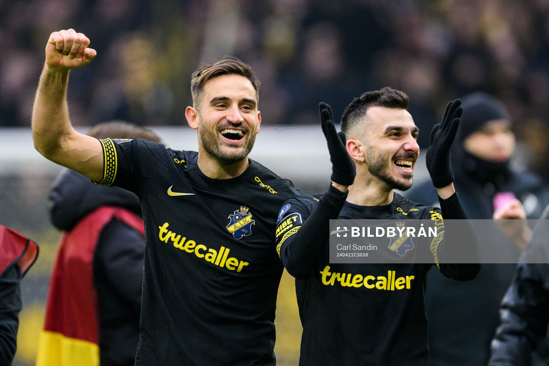 AIKs Sotirios Papagiannopoulos och Ioannis Pittas jublar
