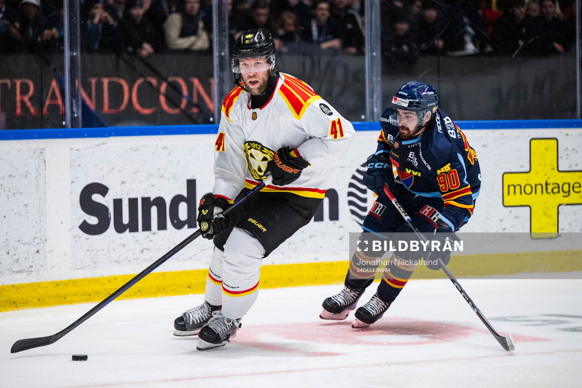 Brynäs Greg Scott och Djurgårdens Kevin Karlsson