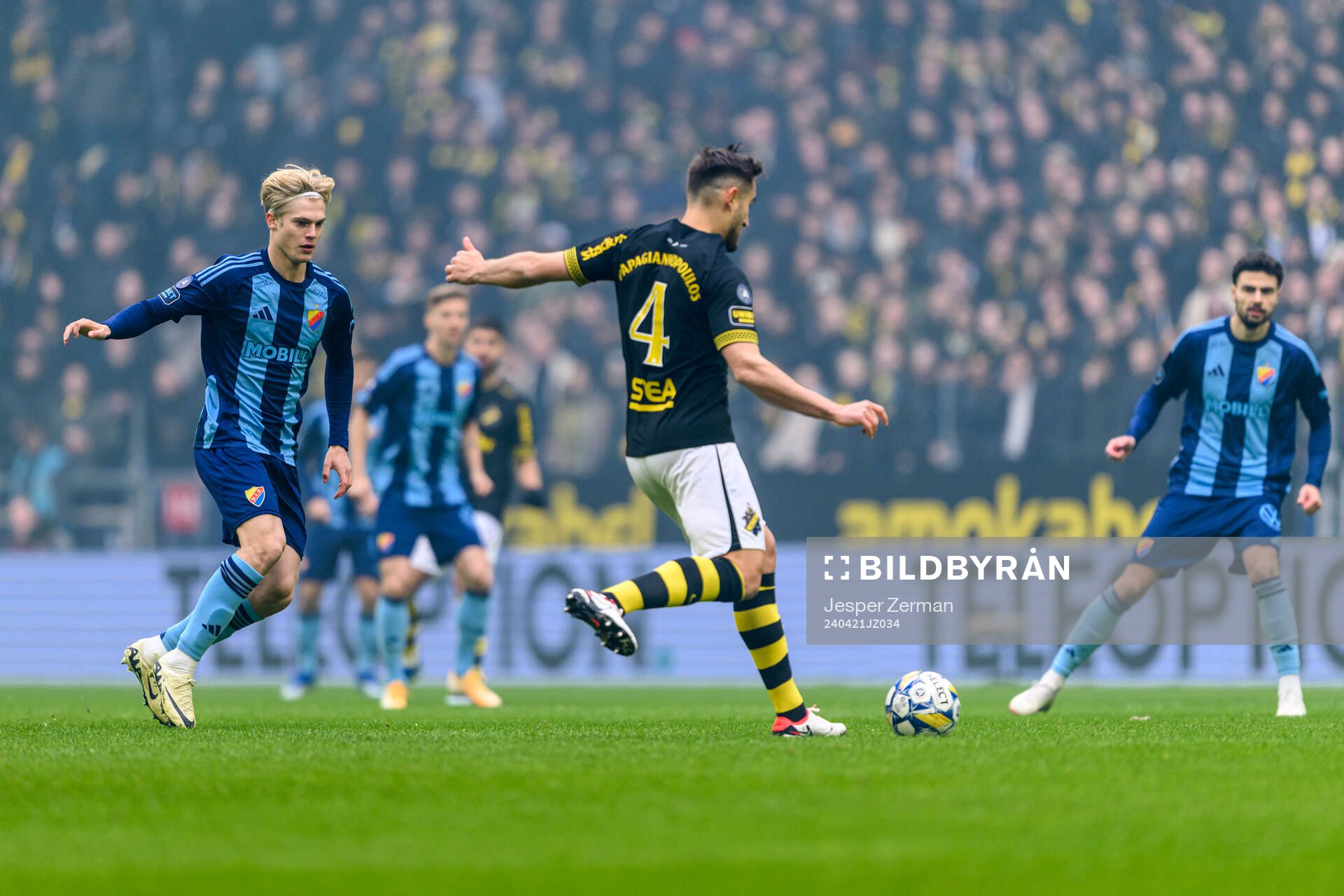 Djurgårdens Lucas Bergvall och AIKs Sotirios