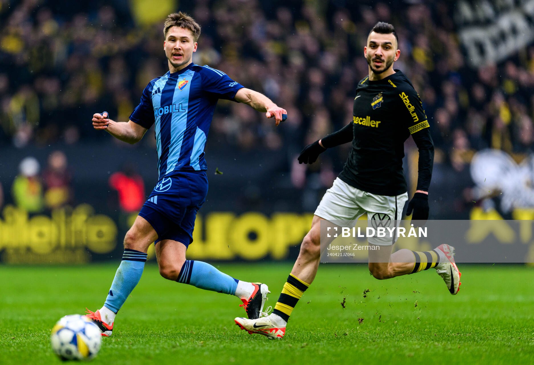 Djurgårdens Miro Tenho och AIKs Ioannis Pittas
