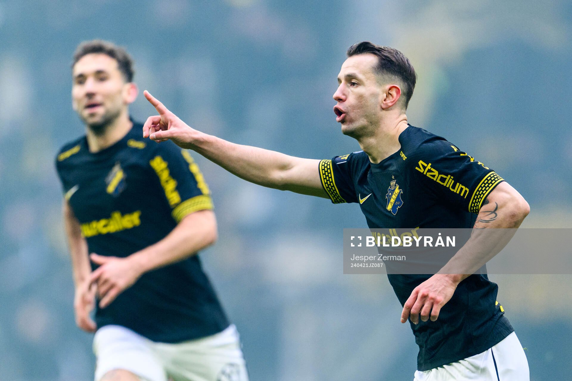 AIKs Bersant Celina jublar