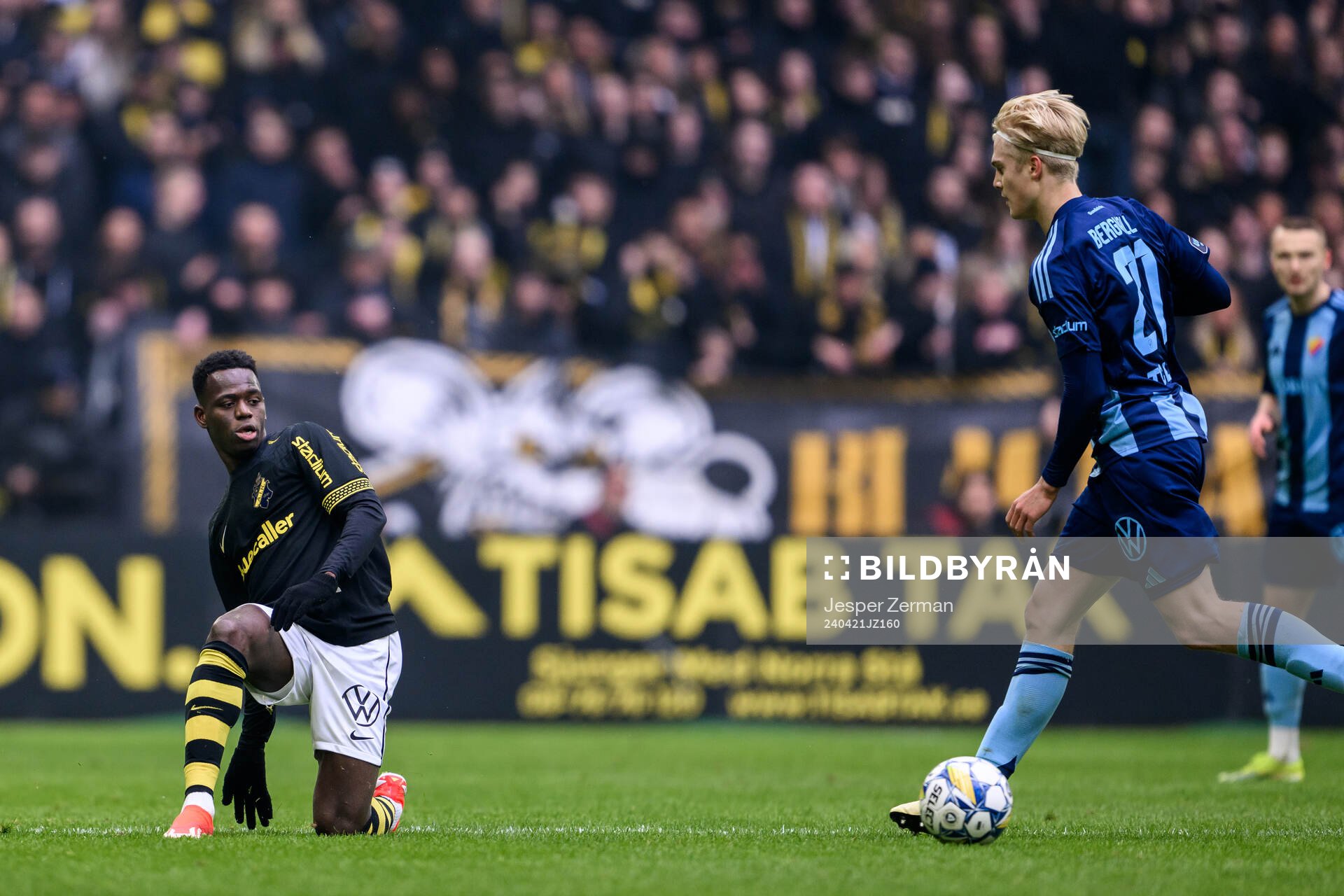 AIKs Ismaila Coulibaly och Djurgårdens Lucas Bergvall