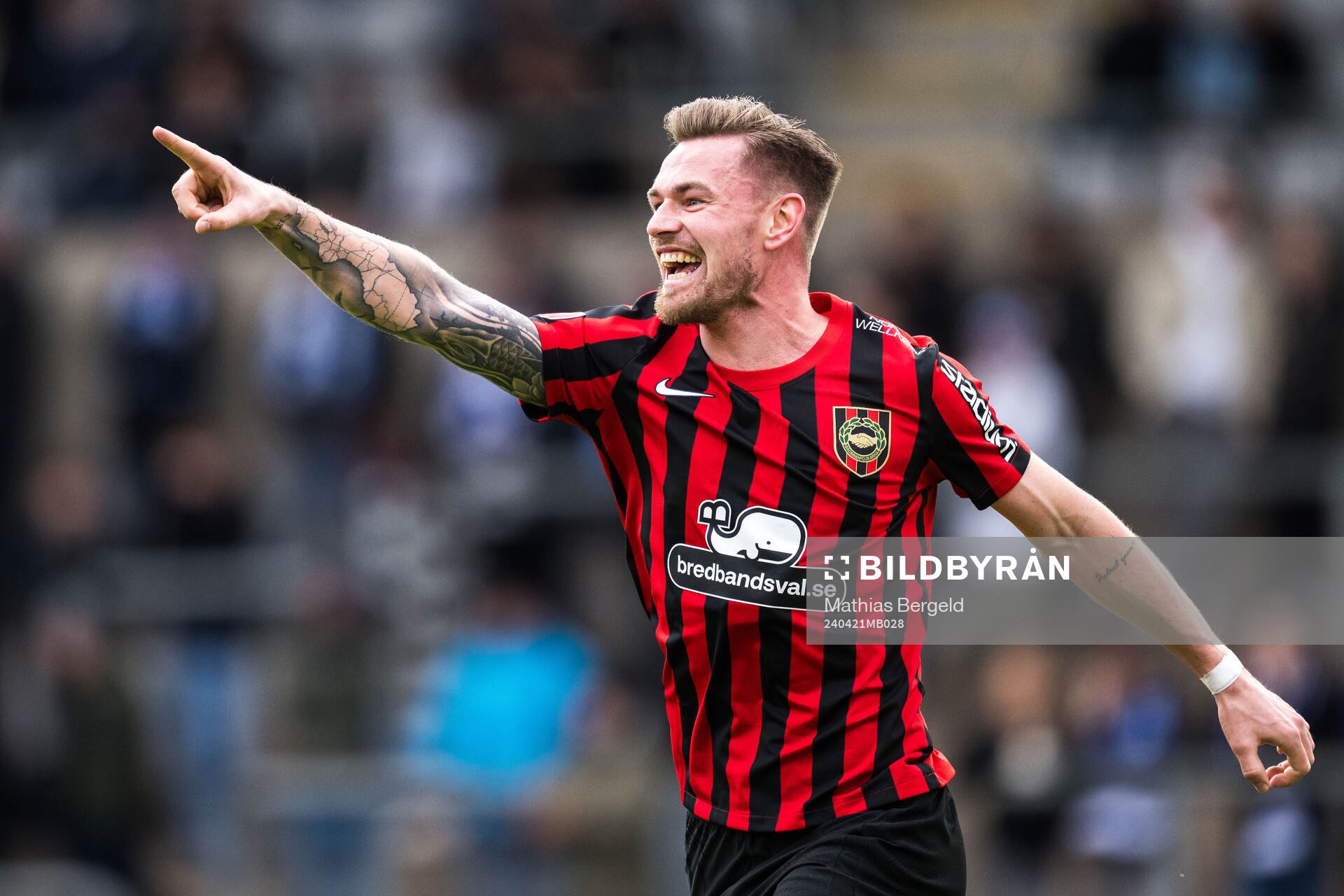 Brommapojkarnas Rasmus Örqvist  jublar