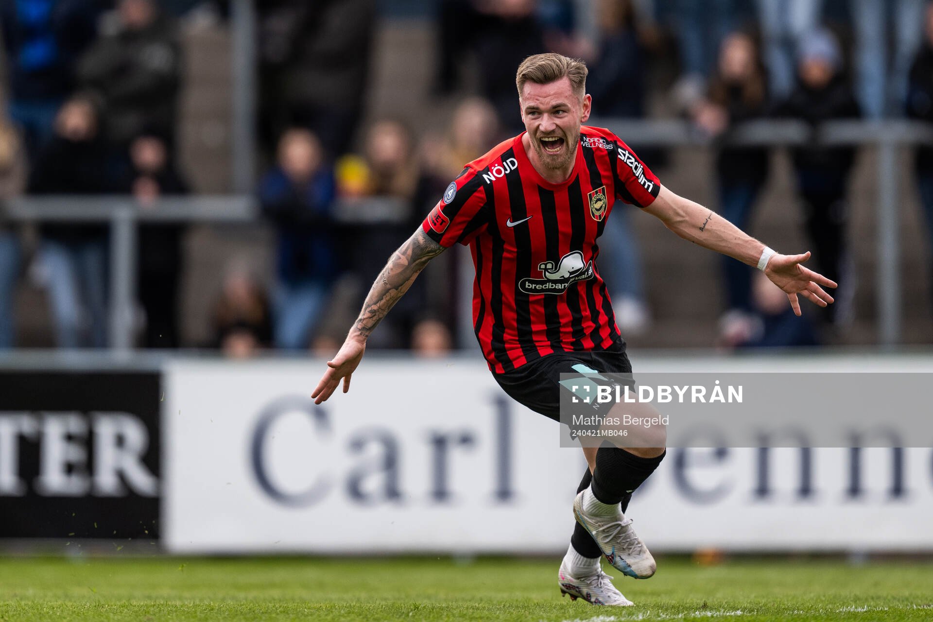 Brommapojkarnas Rasmus Örqvist jublar