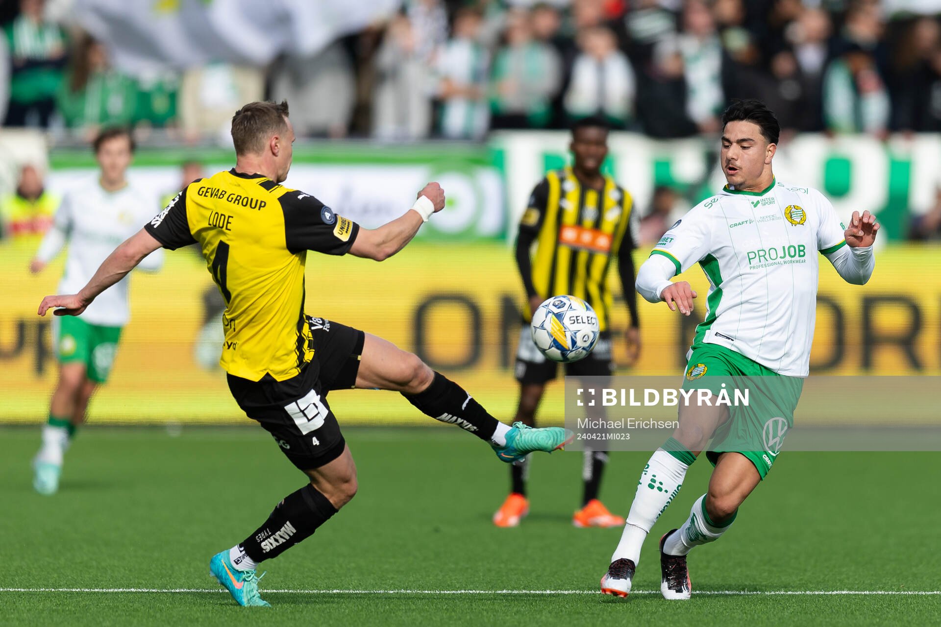 Häckens Marius Lode och Hammarbys Jusef Erabi