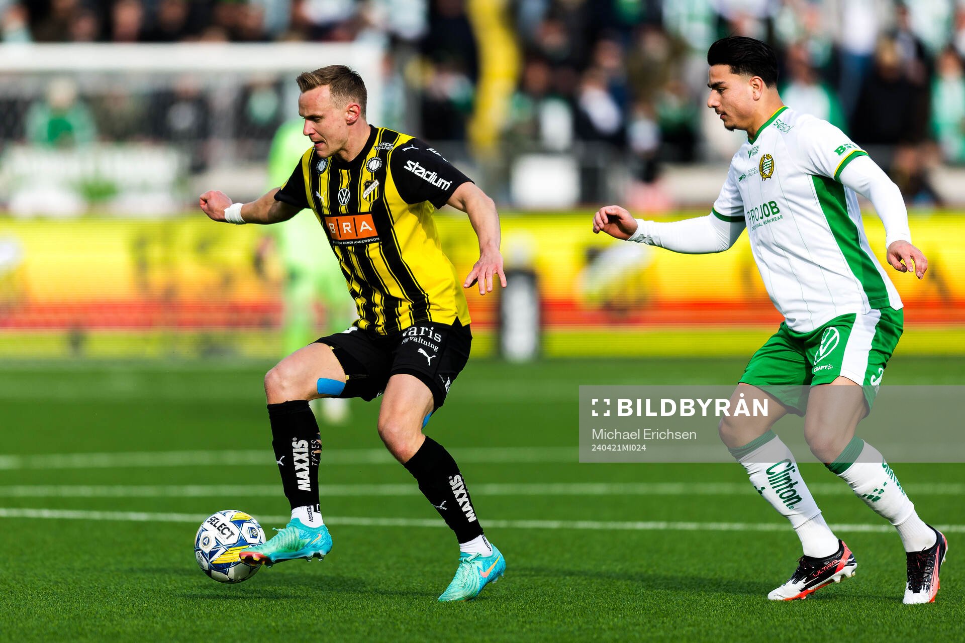 Häckens Marius Lode och Hammarbys Jusef Erabi