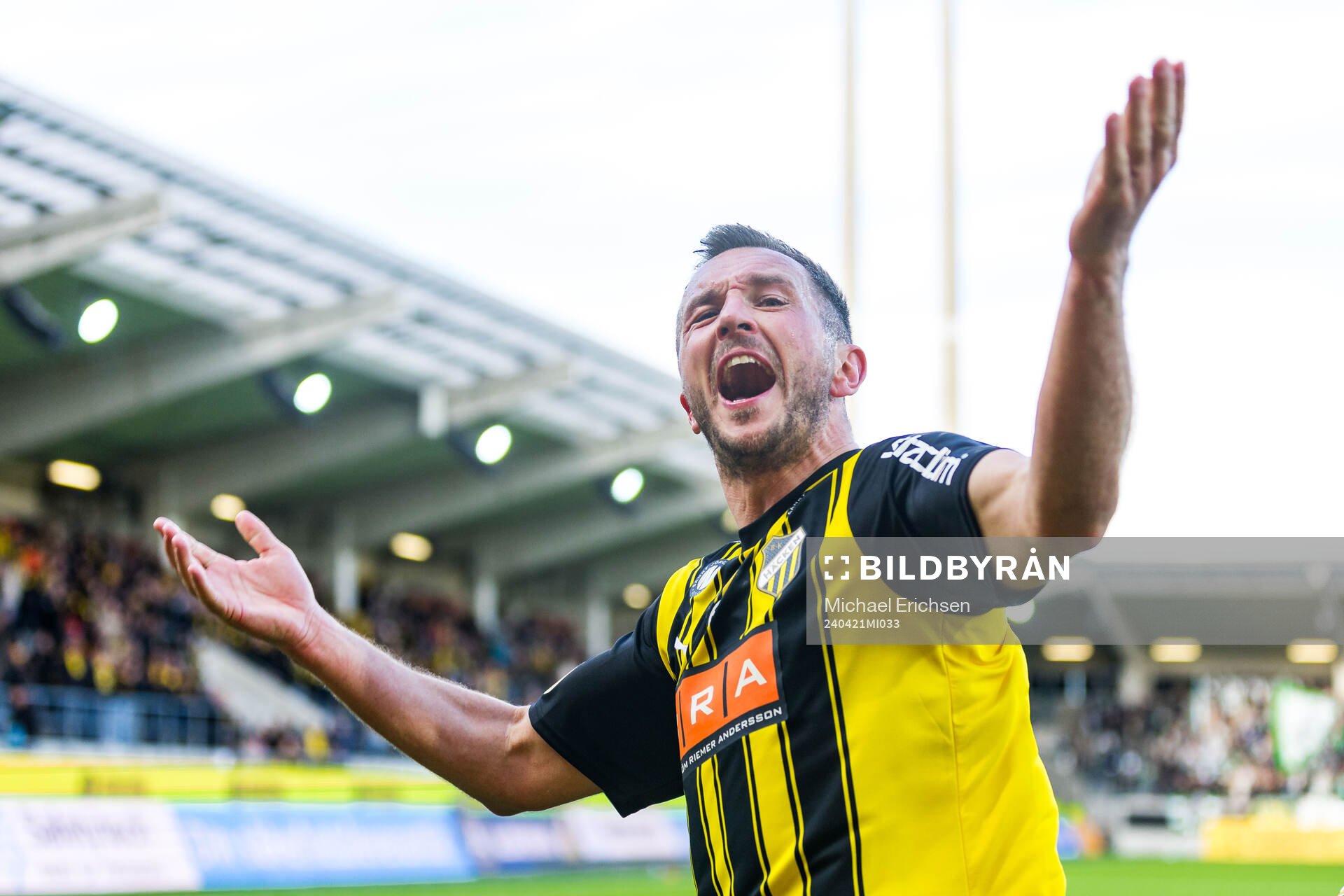 Häckens Even Hovland jublar