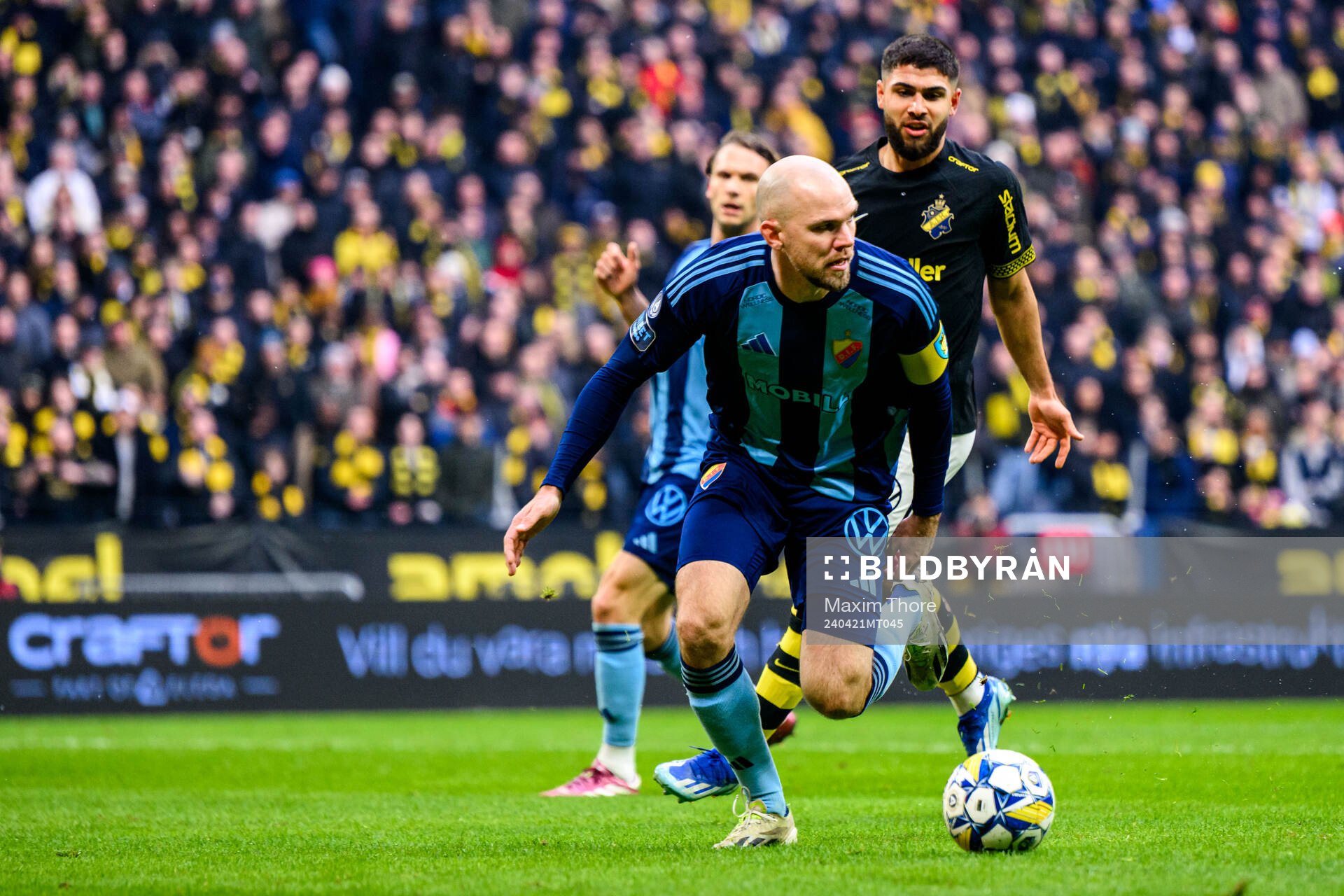 Djurgårdens Marcus Danielson och AIKs Omar Faraj