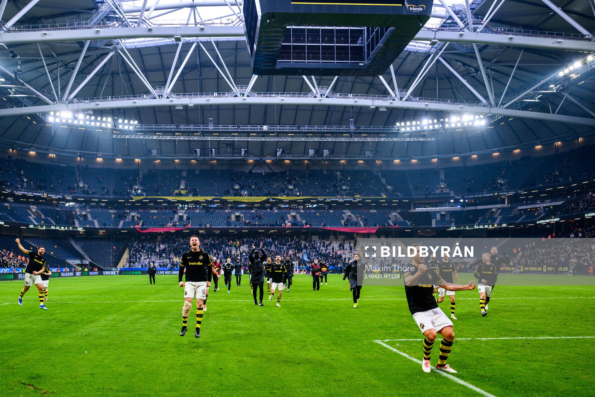 AIKs spelare jublar