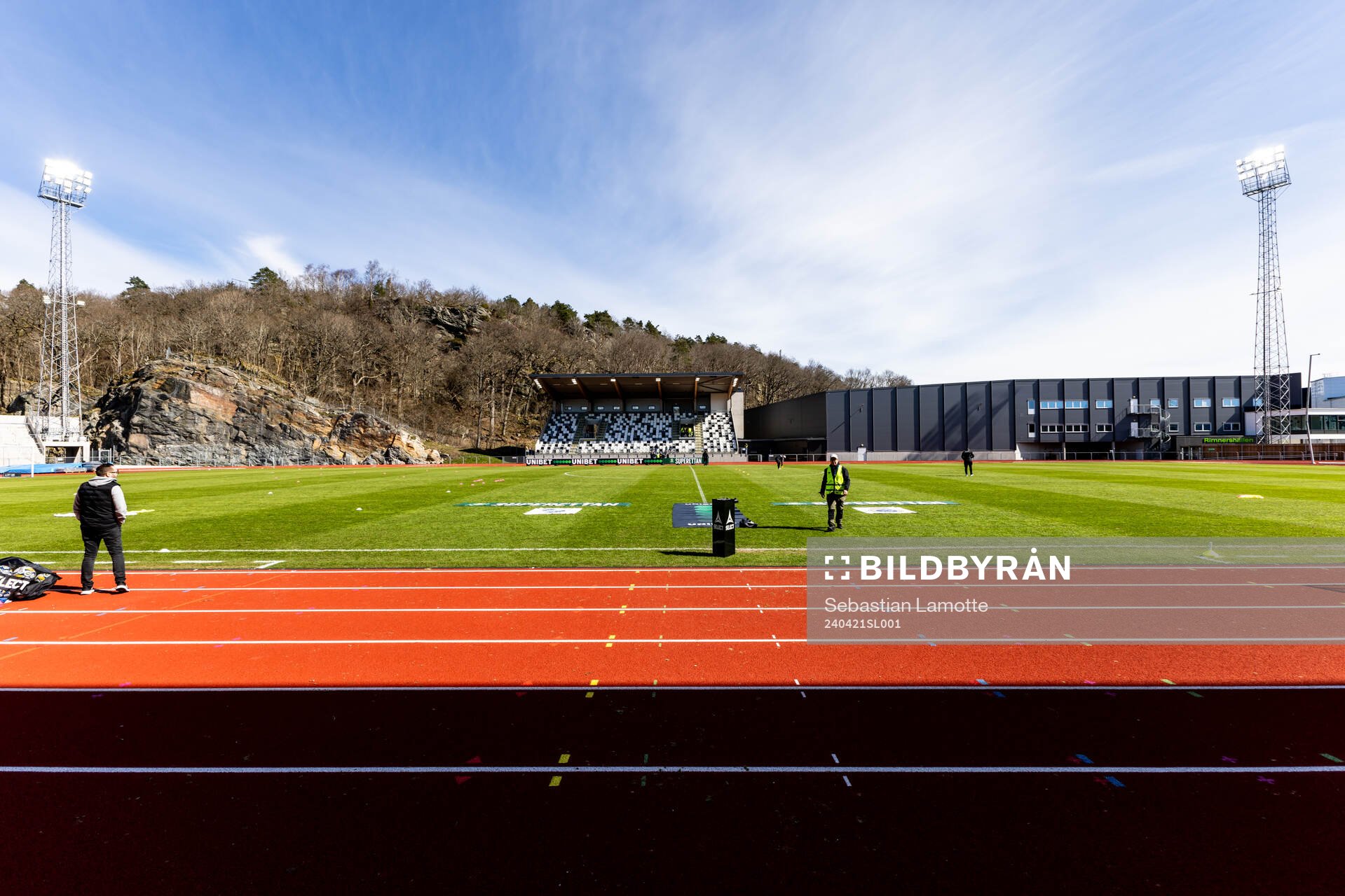 Inne på arenan innan fotbollsmatchen i Superettan mellan