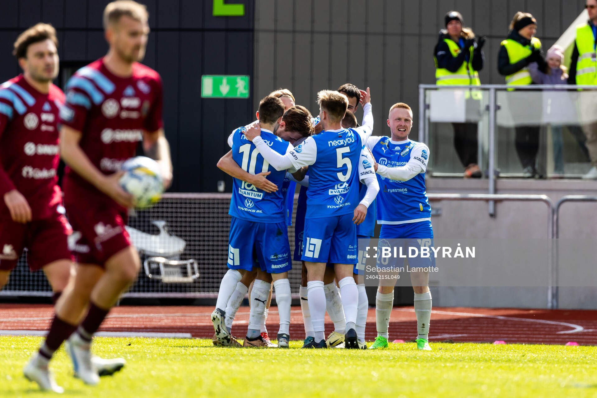 IK Oddevolds Assad Al Hamlawi har gjort 2-1 och jublar under fotbollsmatchen i Superettan mellan IK Oddevold och Gefle den 21 april 2024 i Uddevalla. 