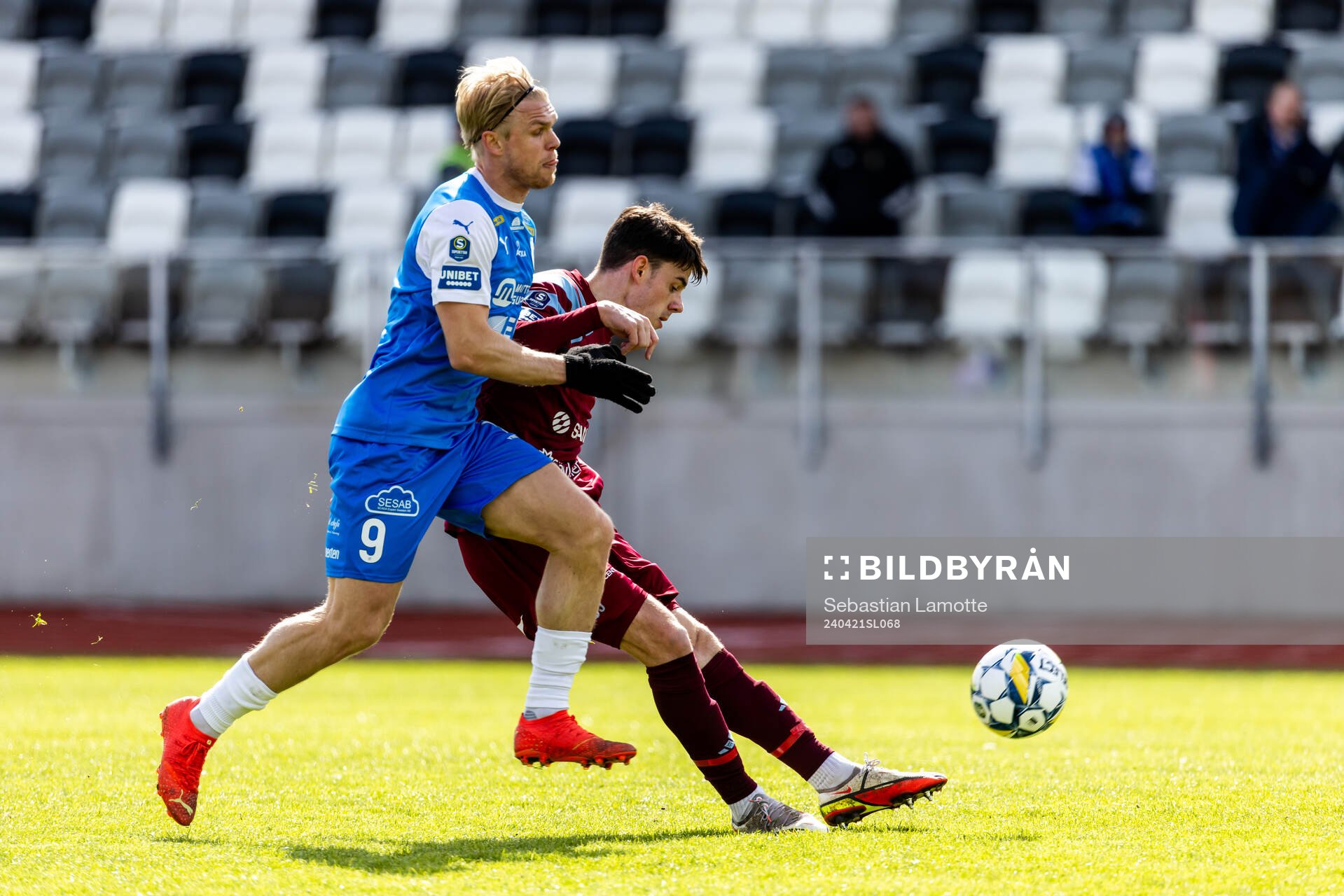 IK Oddevolds Linus Tornblad och Gefles Samuel Adrian