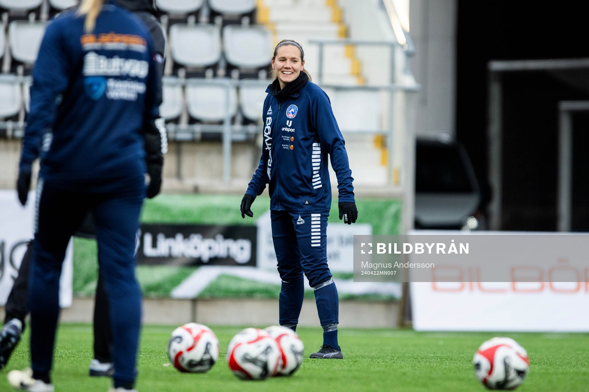 Linköpings Emma Lennartsson på uppvärmningen