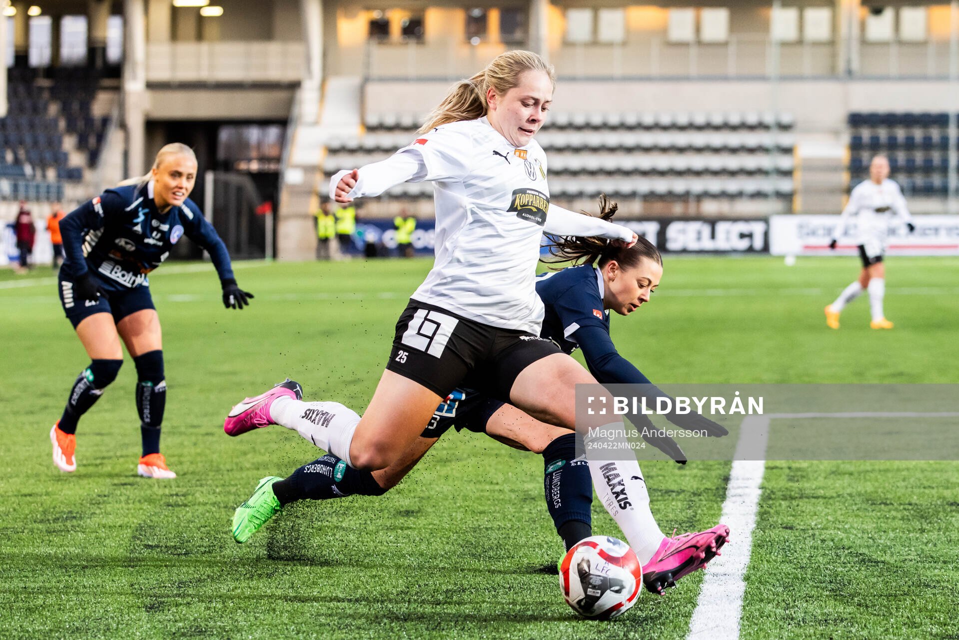 Häckens Alice Bergström och Linköpings Cornelia Kapocs