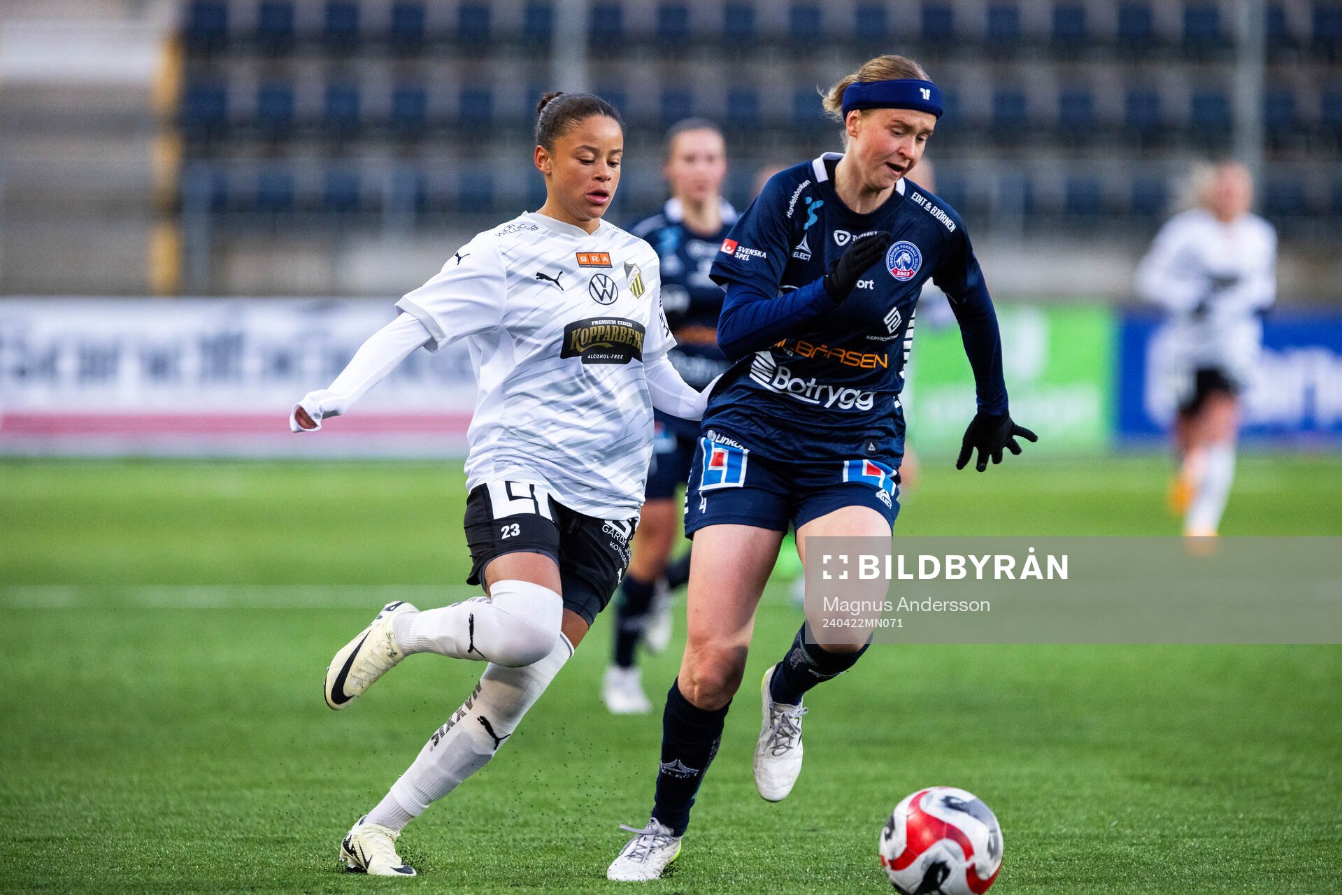 Häckens Felicia Schröder och Linköpings Emma Östlund