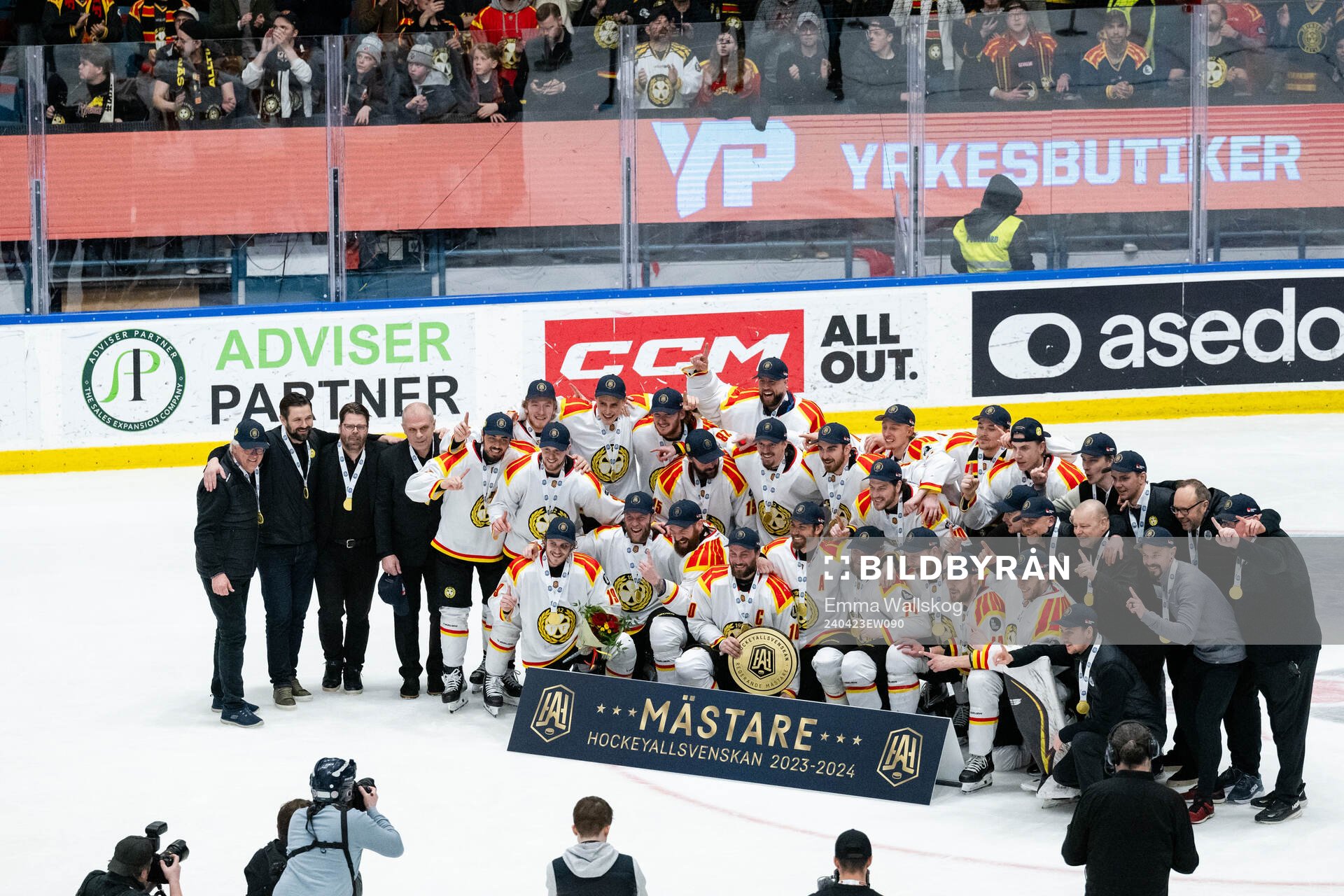 Brynäs spelare jublar