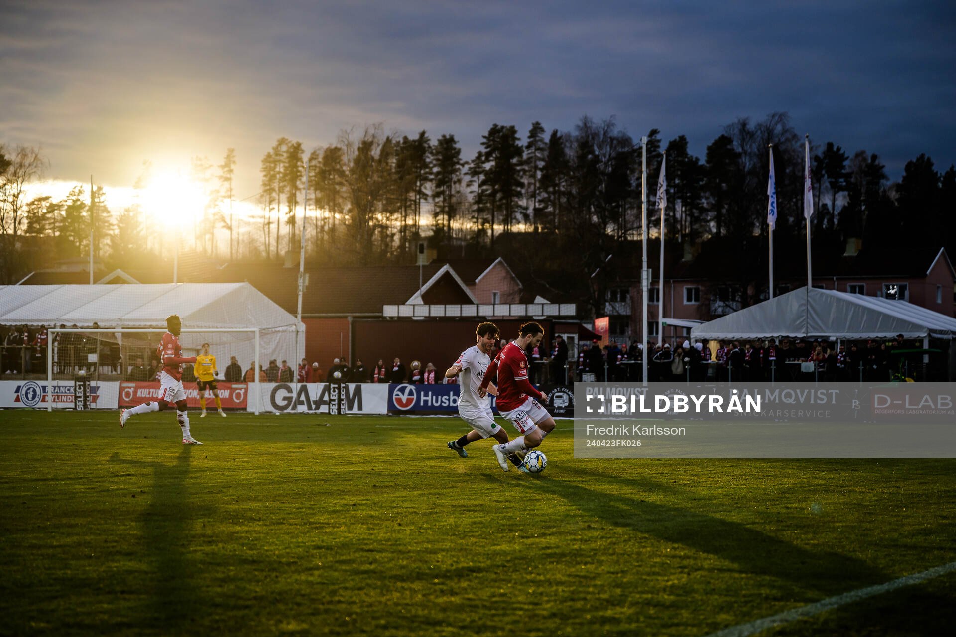 Helsingborgs Wilhelm Loeper och Degerfors Abdelkarim Mammar