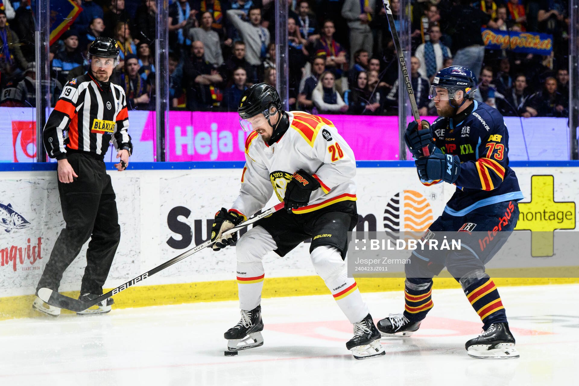 Brynäs Johannes Kinnvall och Djurgårdens Anton Gradin