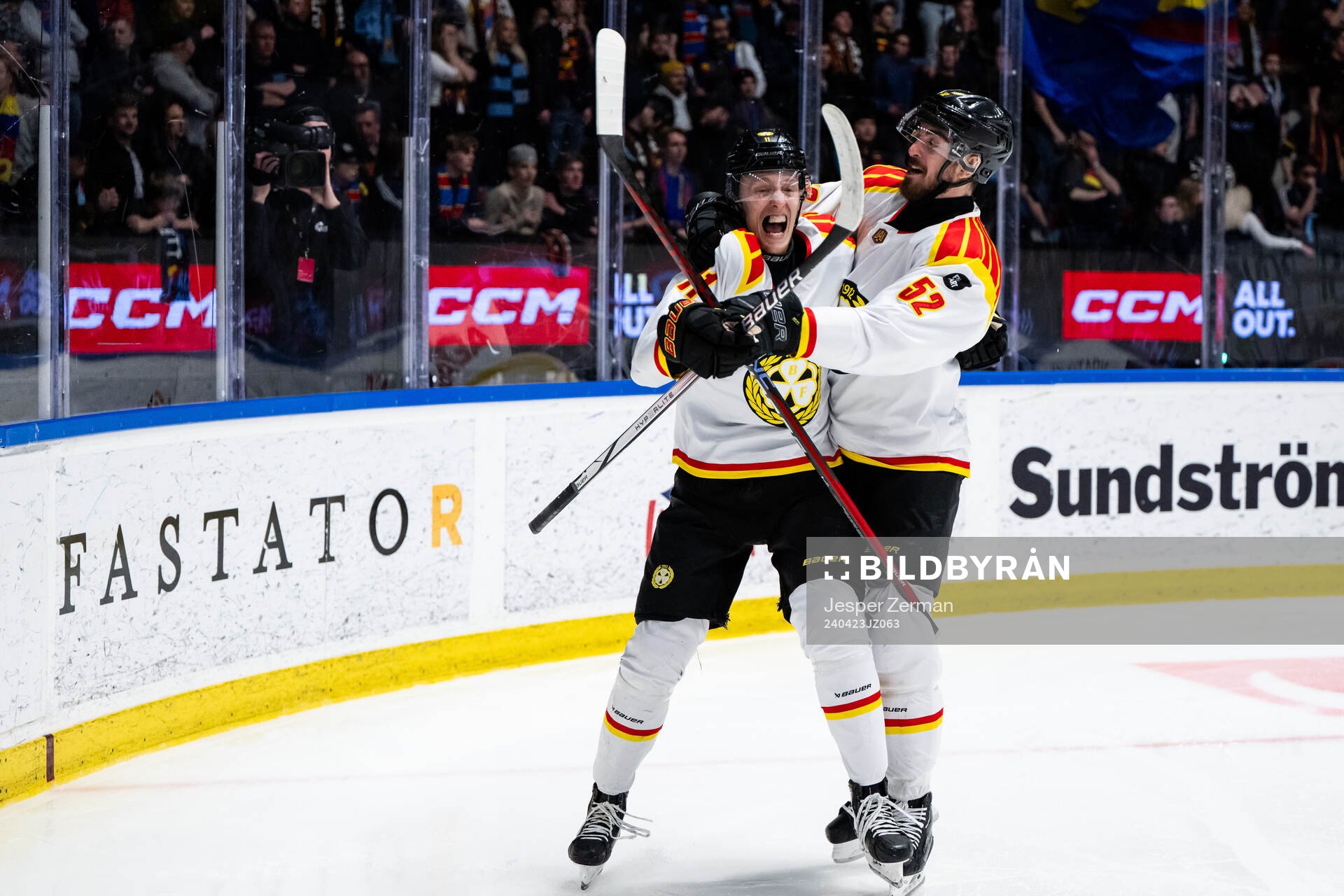 Brynäs Oliver Tärnström jublar