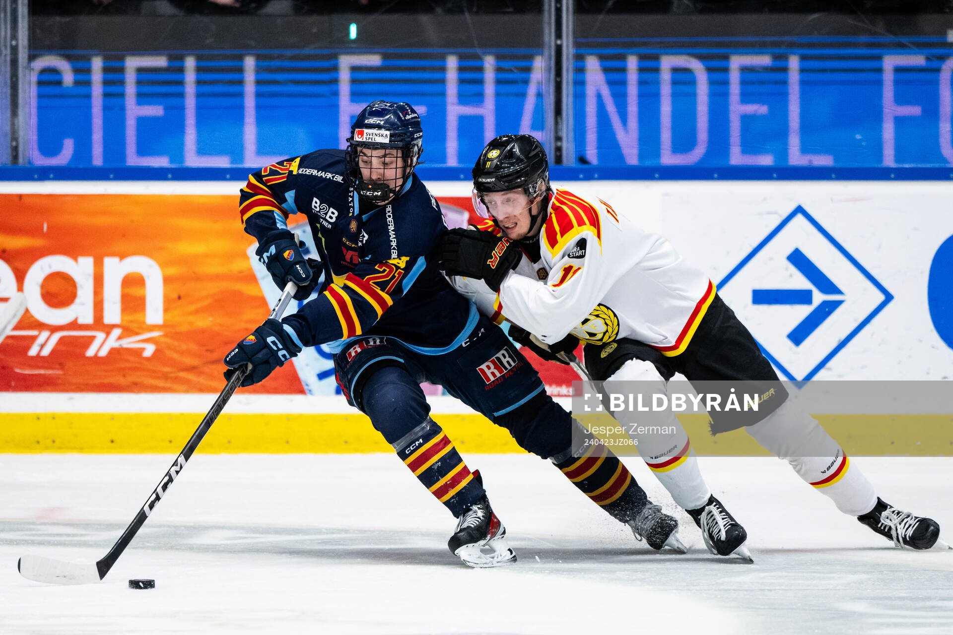 Djurgårdens Linus Eriksson och Brynäs Oliver Tärnström